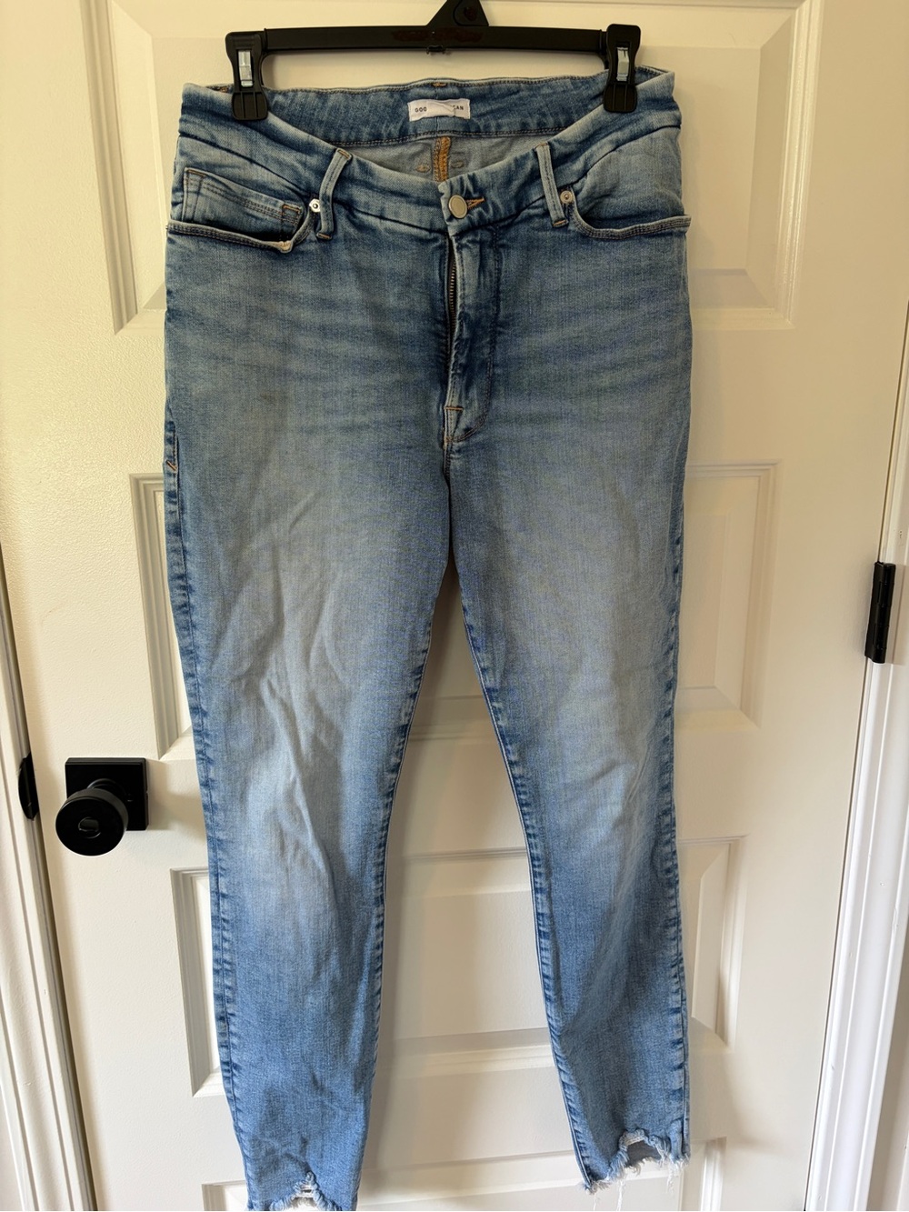 Good American Light Wash Skinny Jeans